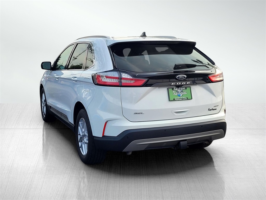 2021 Ford Edge SEL photo 7