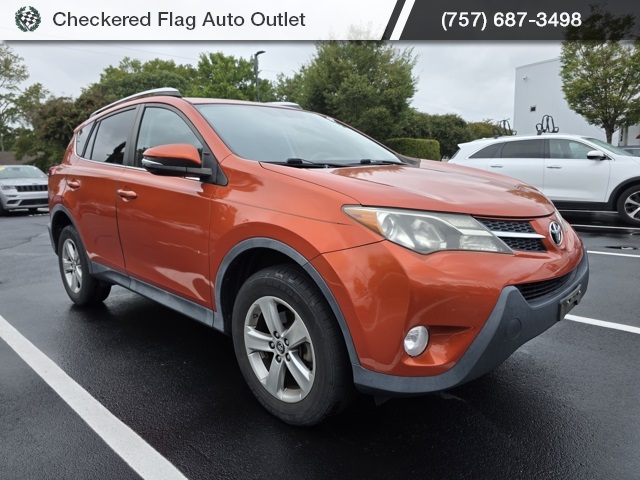 2015 Toyota RAV4 XLE photo 3
