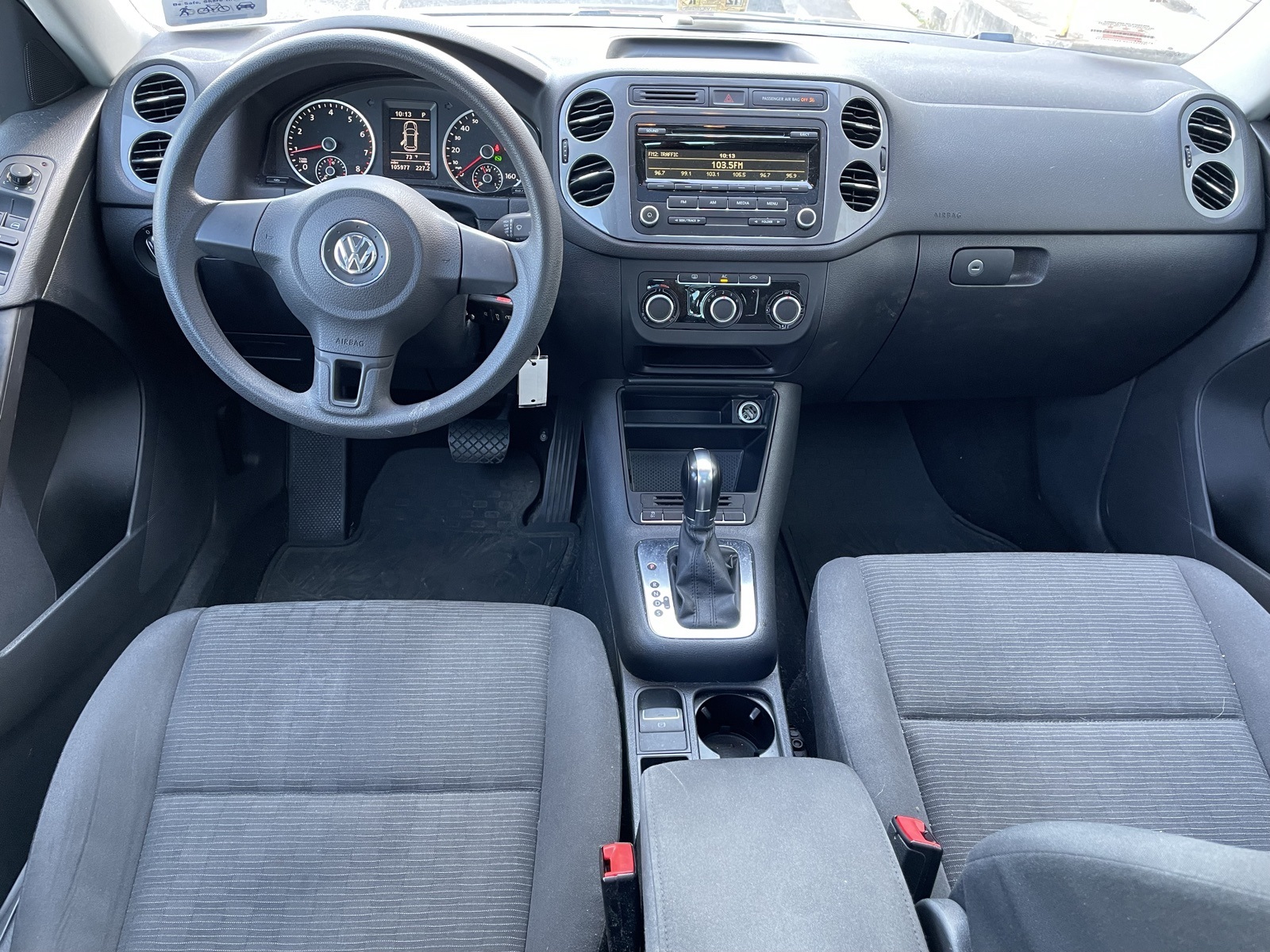 2012 Volkswagen Tiguan S photo 2