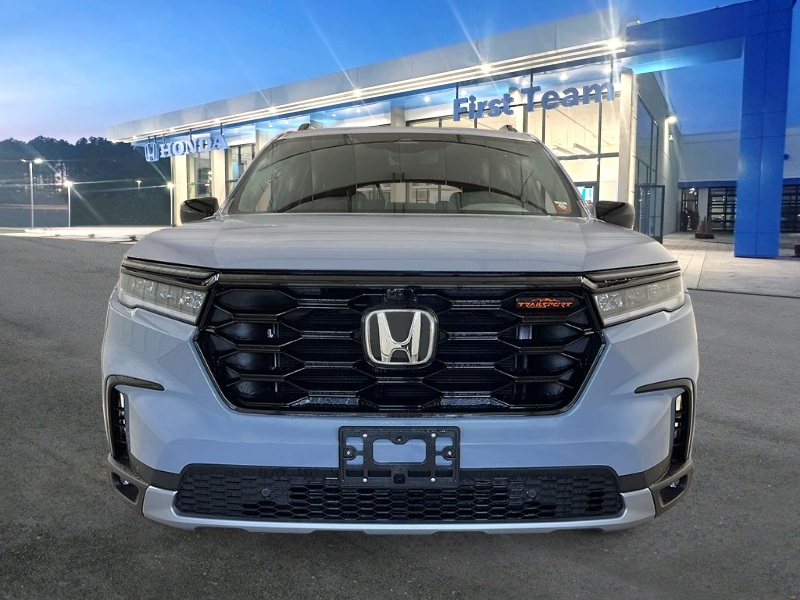 2025 Honda Pilot TrailSport photo 10
