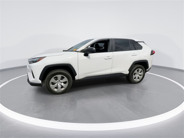 2023 Toyota RAV4 LE photo 4