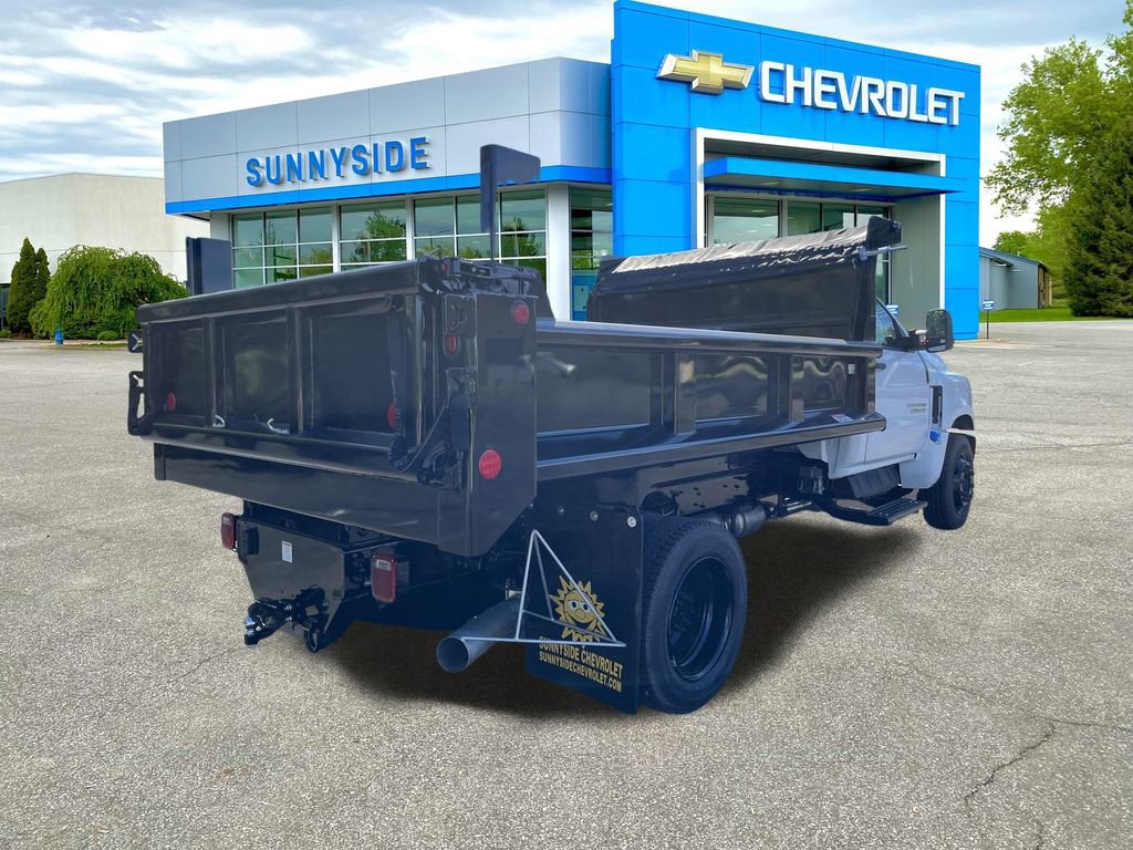 2024 Chevrolet Silverado 5500HD Work Truck photo 2