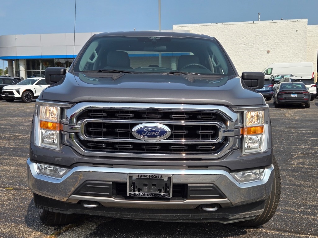 2021 Ford F-150 XLT photo 2
