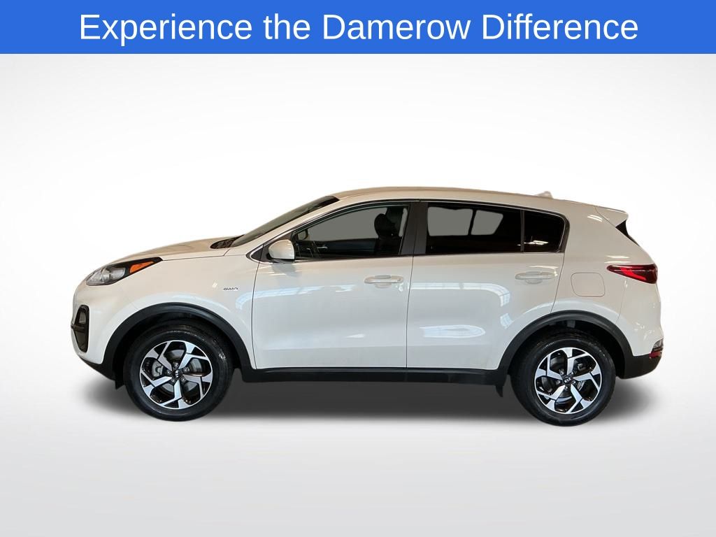 2022 Kia Sportage LX photo 2
