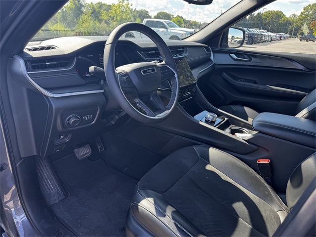 2023 Jeep Grand Cherokee Altitude photo 21
