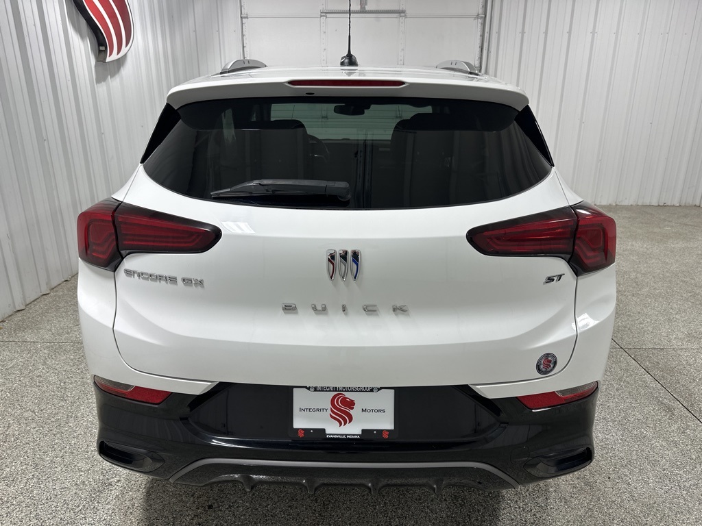 2024 Buick Encore GX Sport Touring photo 8