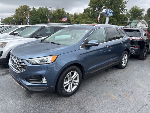 2019 Ford Edge SEL photo 2