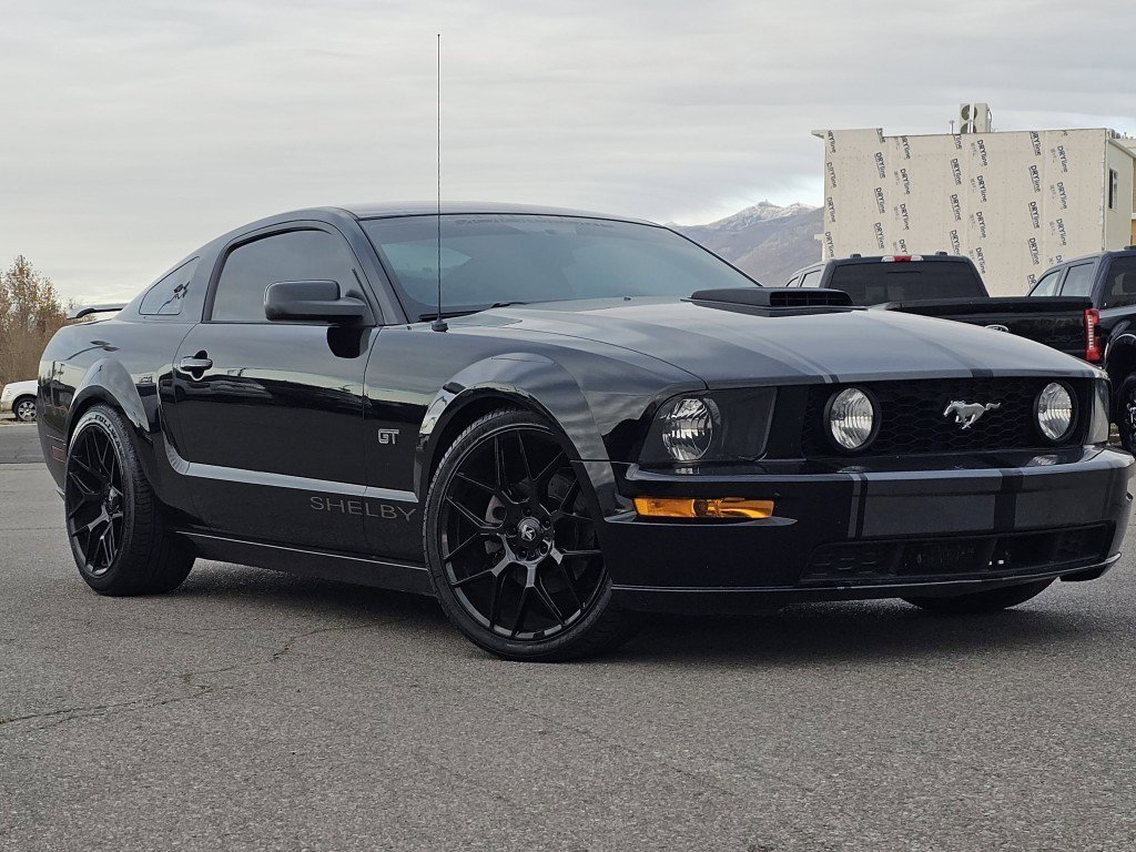 2007 Ford Mustang GT Premium photo 2