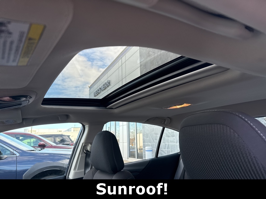 2022 Subaru Legacy Premium photo 2