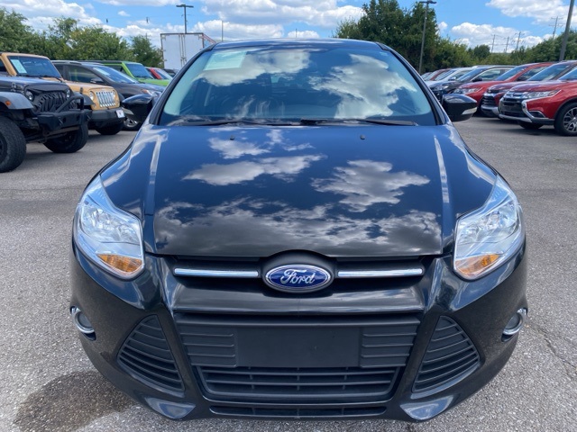 2014 Ford Focus SE photo 2