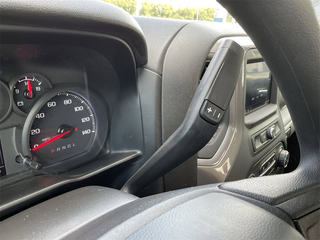 2021 Chevrolet Silverado 1500 Custom photo 19