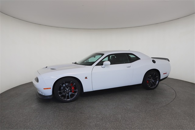 2022 Dodge Challenger R/T Scat Pack photo 5