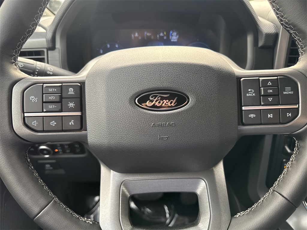 2025 Ford F-150 XLT photo 27