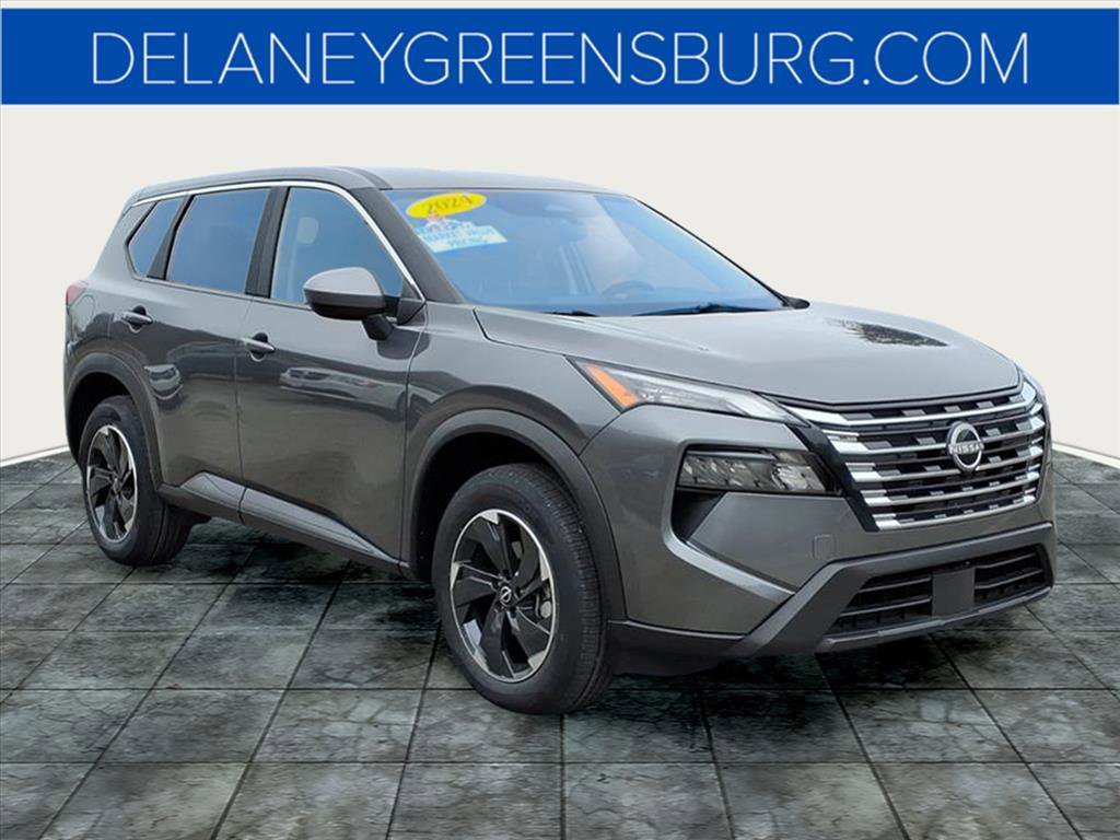 2025 Nissan Rogue SV's photo