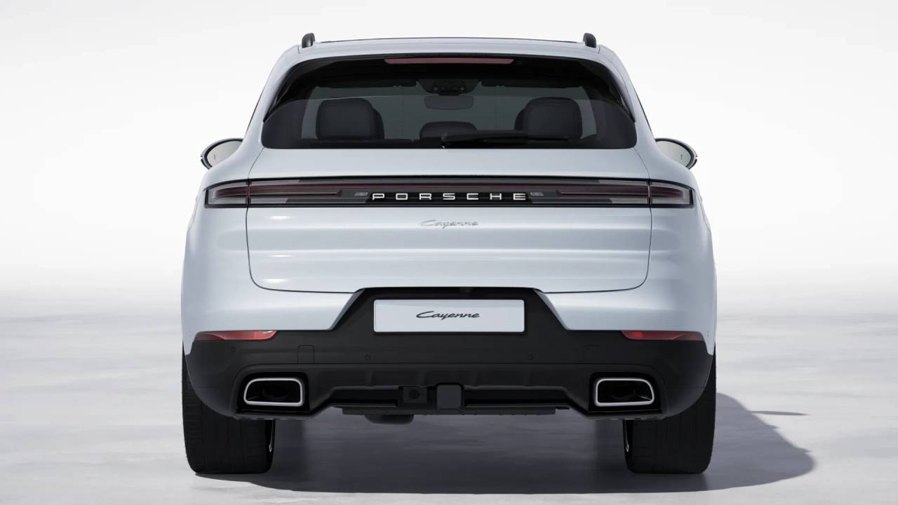 2026 Porsche Cayenne photo 8