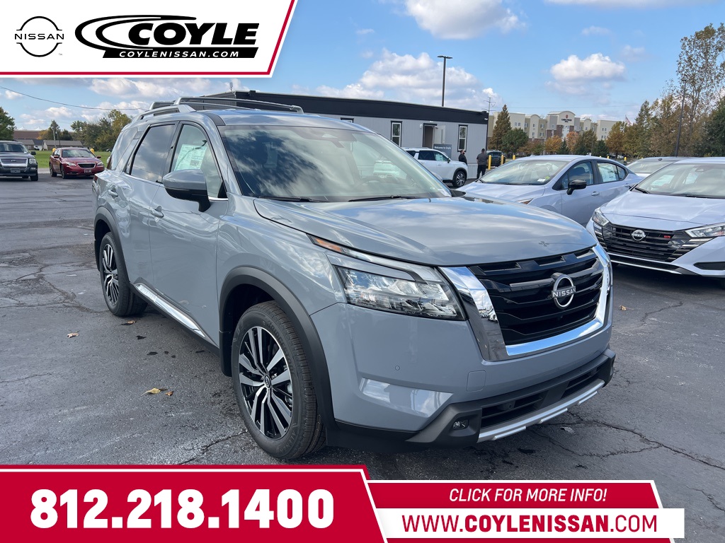 2025 Nissan Pathfinder Platinum's photo