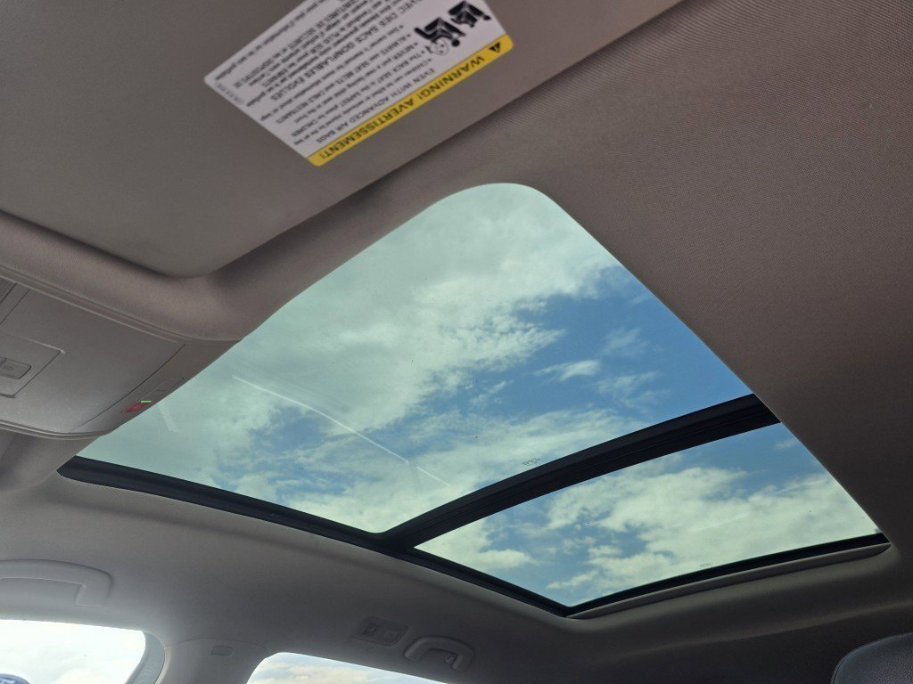2021 Volkswagen Atlas SEL Premium photo 2