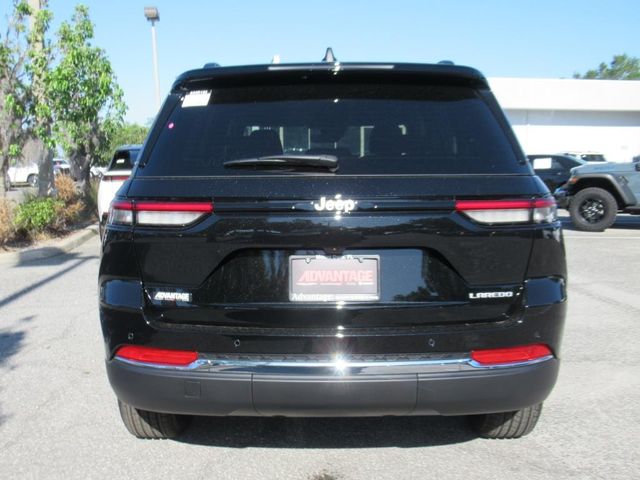 2025 Jeep Grand Cherokee Laredo X photo 5