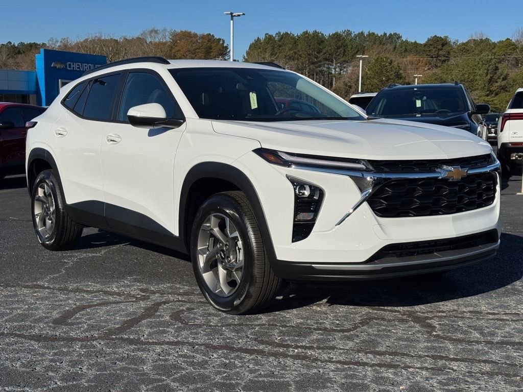 2026 Chevrolet Trax LT's photo