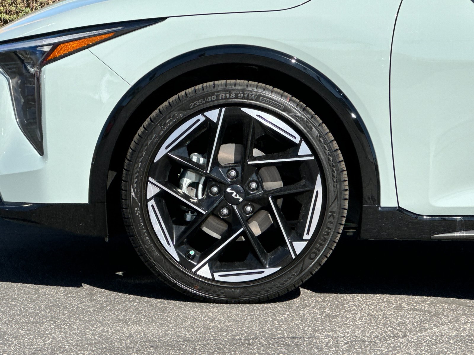 2025 Kia K4 GT-Line photo 31