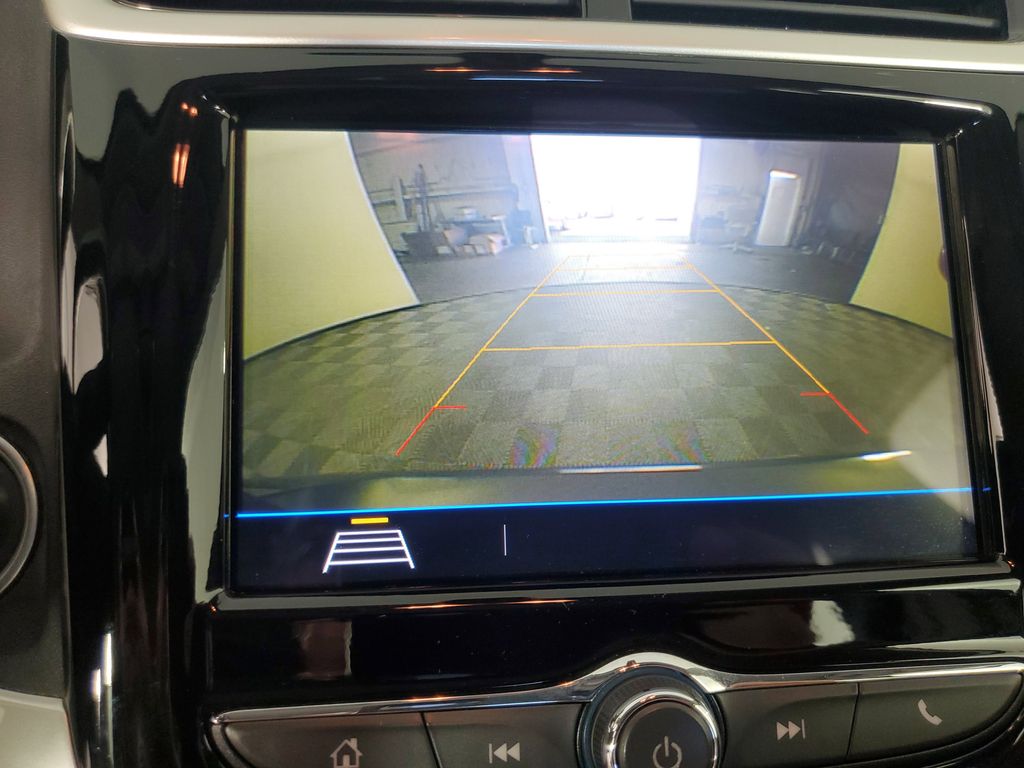 2018 Chevrolet Sonic LT photo 21