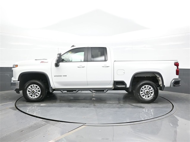 2025 Chevrolet Silverado 2500HD LT photo 4