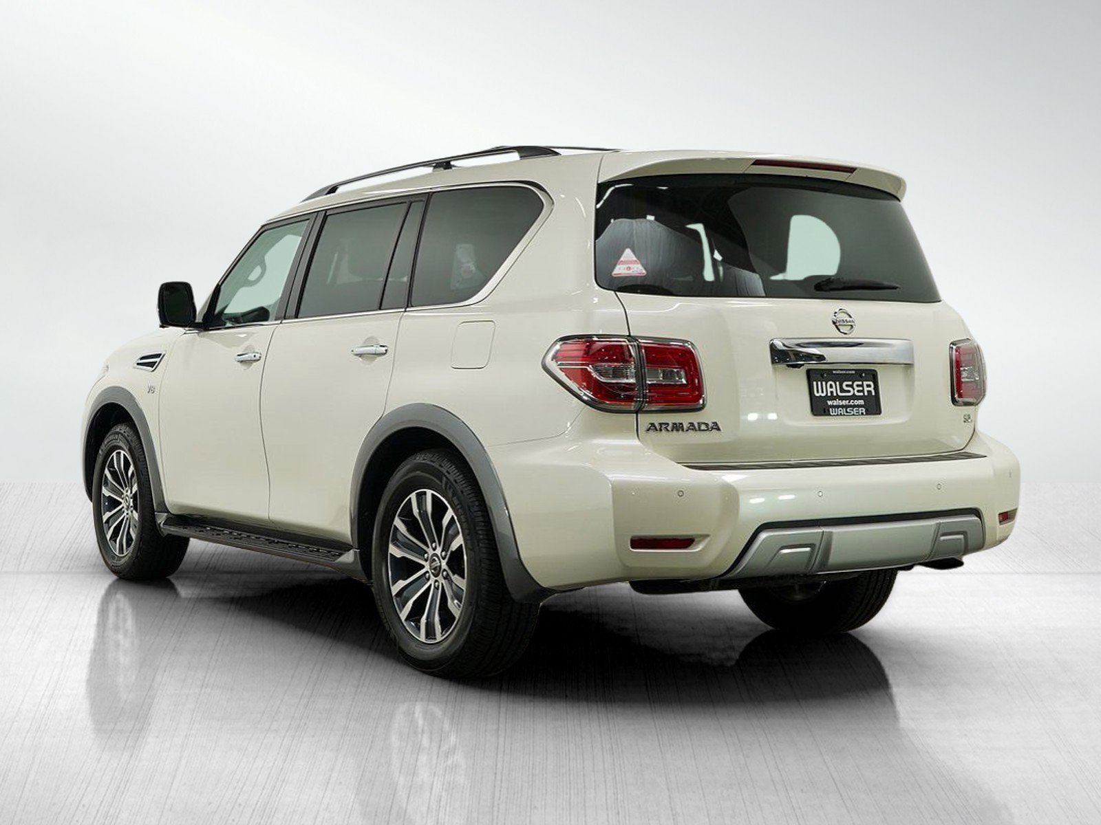 2018 Nissan Armada SL photo 2
