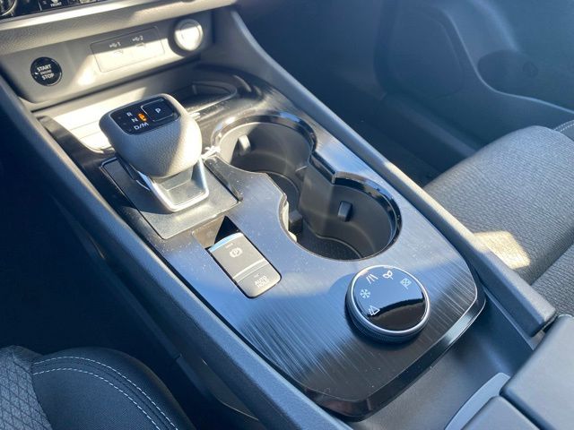 2026 Nissan Rogue SV photo 15