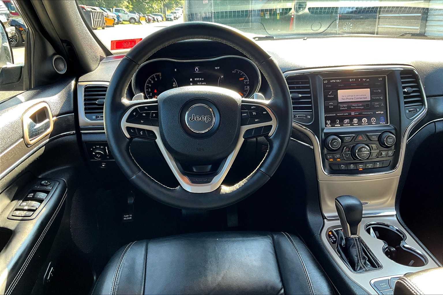 2017 Jeep Grand Cherokee Limited photo 2