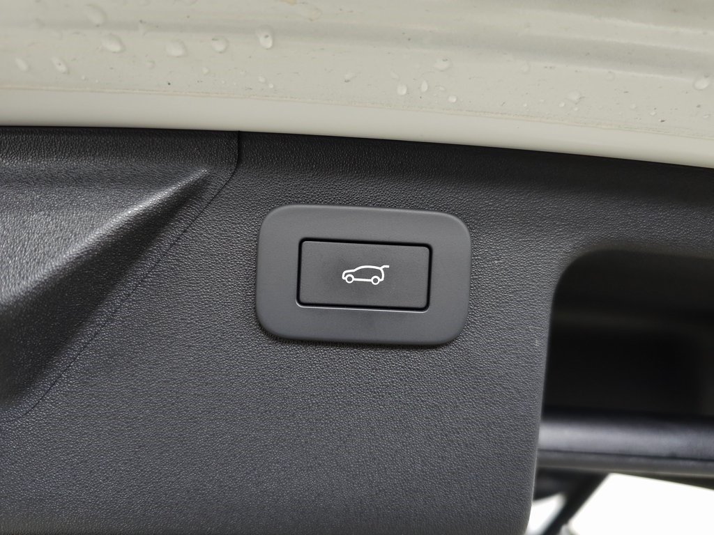 2025 LAND ROVER DISCOVERY SPORT - Image 6