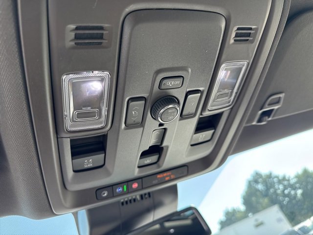 2025 Chevrolet Tahoe Z71 photo 33