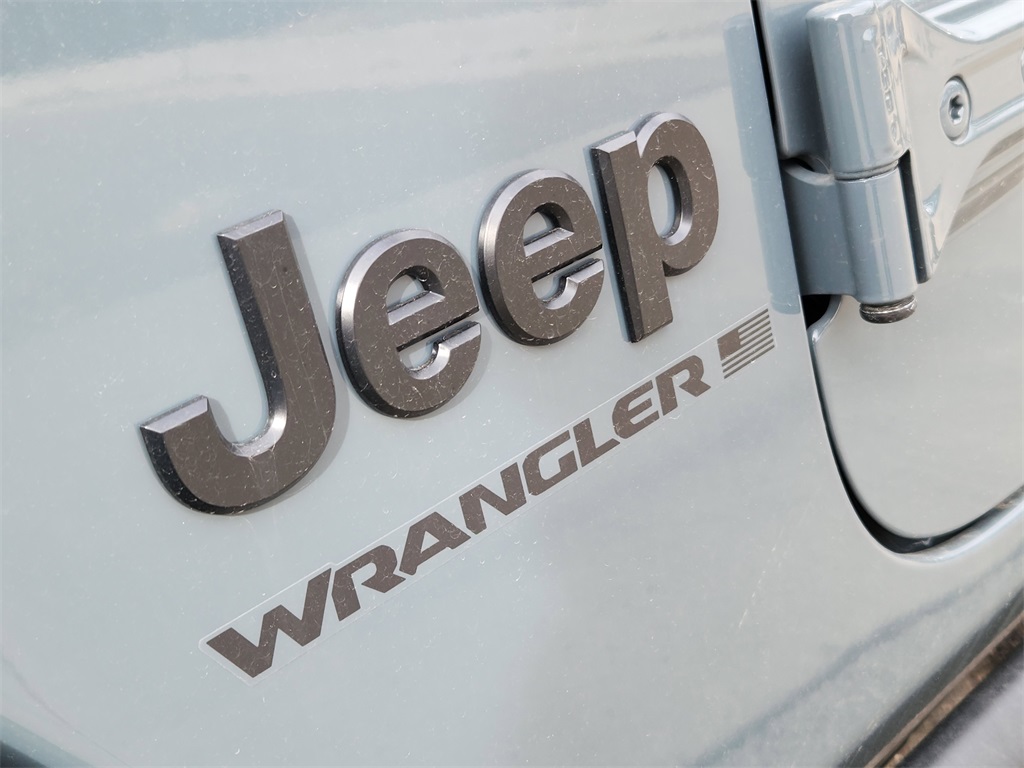 2025 Jeep Wrangler Willys photo 12