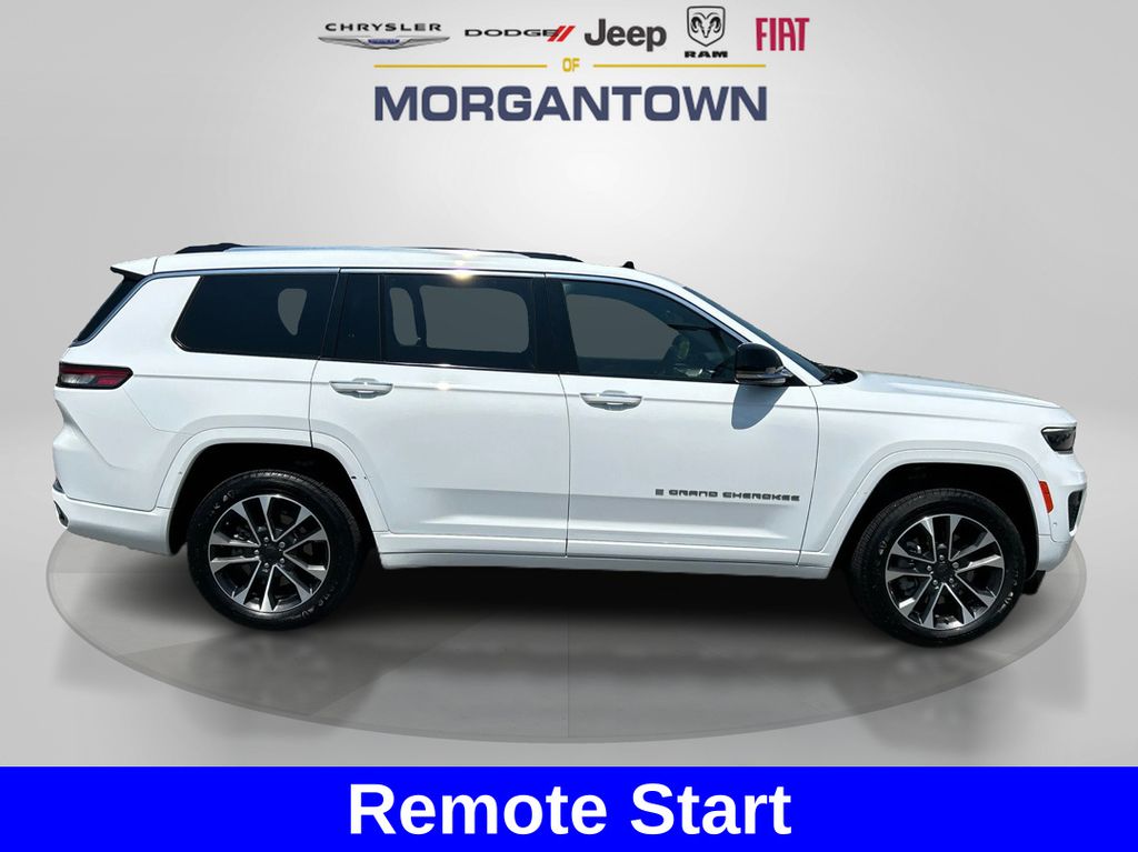 2023 Jeep Grand Cherokee Overland photo 2