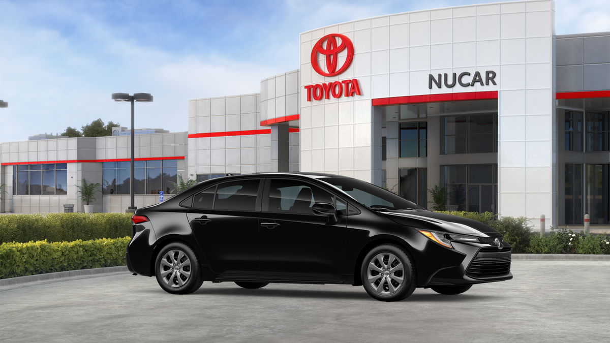 2026 Toyota Corolla LE photo 13
