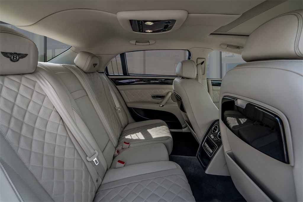 2018 Bentley Flying Spur V8 photo 46