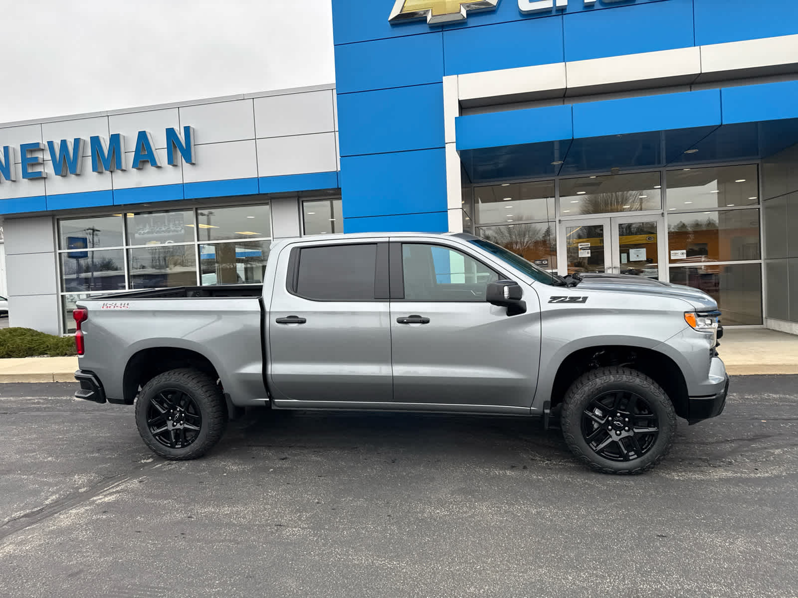 2026 Chevrolet Silverado 1500 LT Trail Boss photo 2