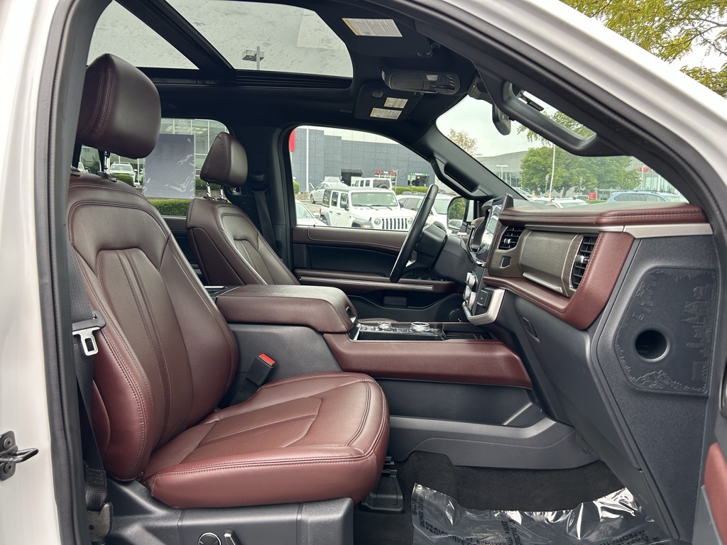 2024 Ford Expedition MAX Limited photo 31