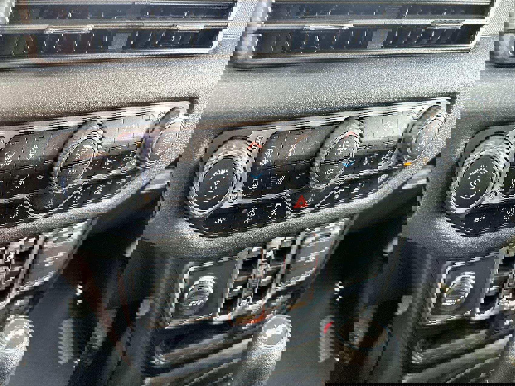 2024 Jeep Wrangler Sport S photo 17