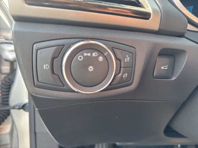 2014 Ford Fusion SE photo 12