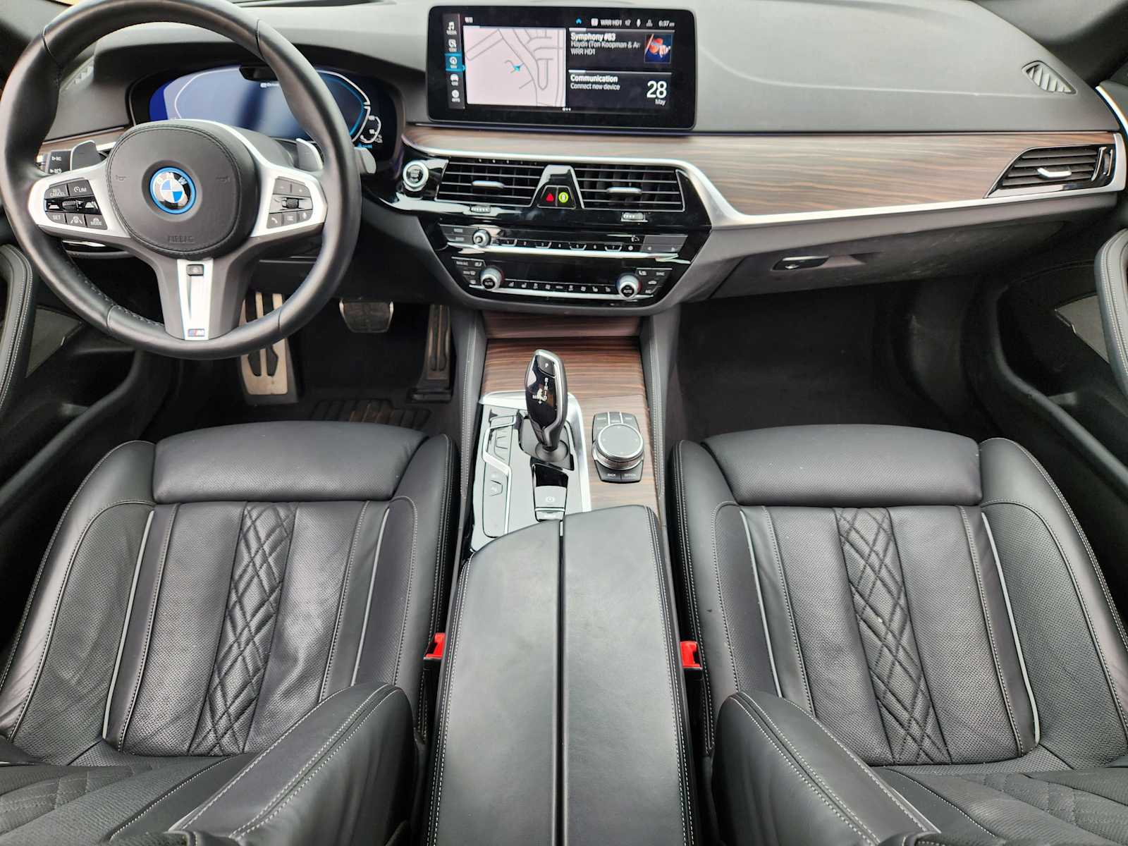 Certified Used 2023 Alpine White BMW 530e xDrive image 23