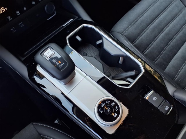 2025 Mitsubishi Outlander SE Ralliart photo 4