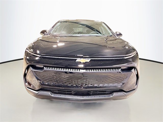 2026 Chevrolet Equinox EV 1LT photo 2