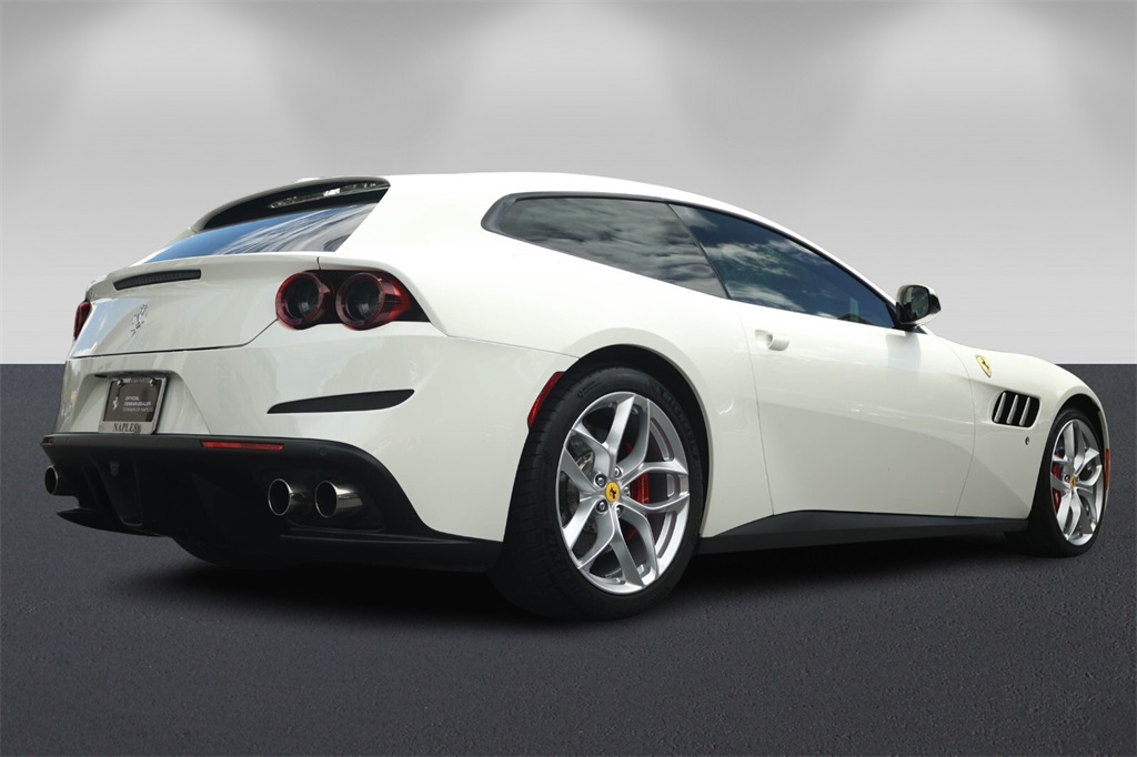 2018 Ferrari GTC4Lusso T photo 3