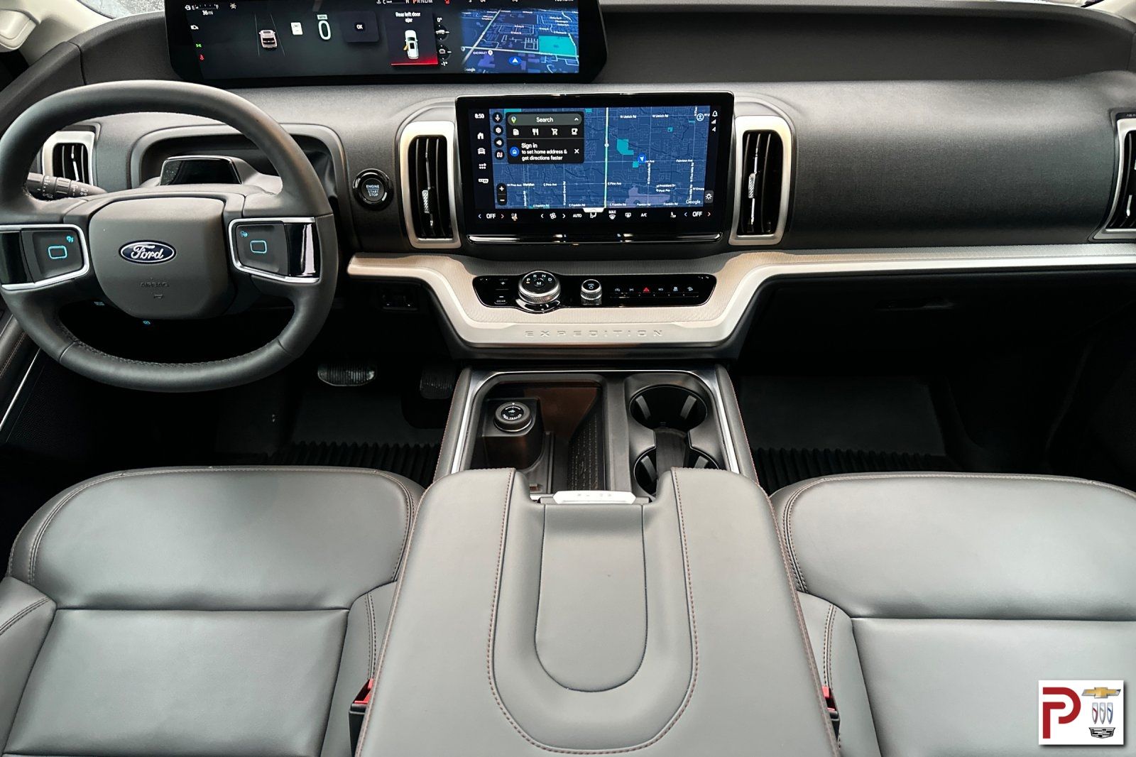 2025 Ford Expedition photo 14