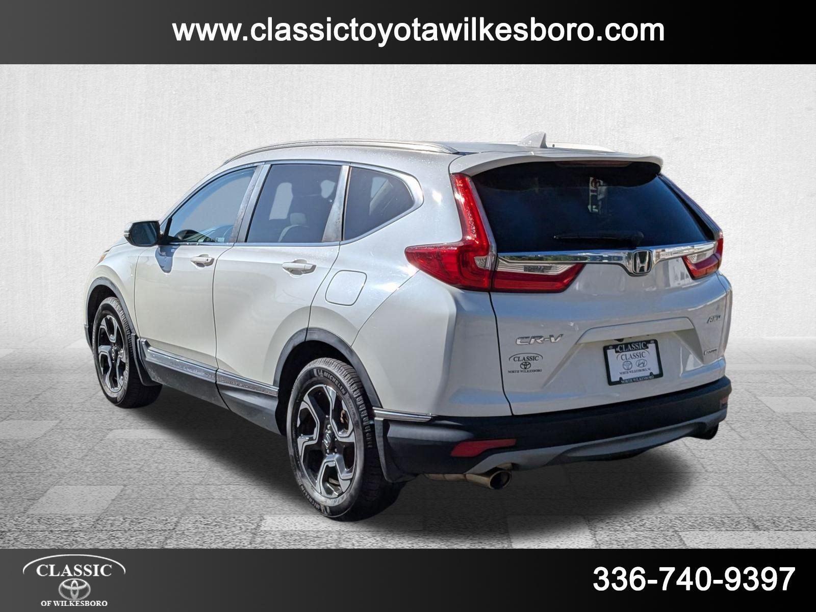 2018 Honda CR-V Touring photo 7