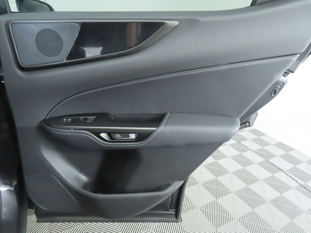 2024 Lexus NX 250 photo 24