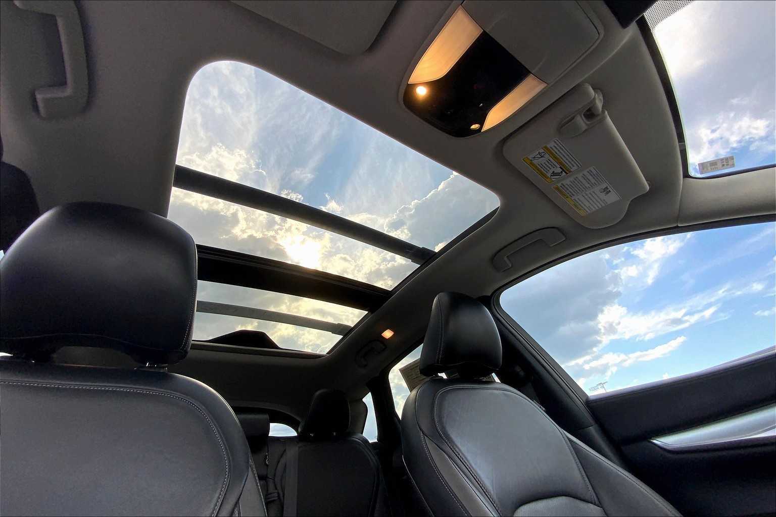 2019 Infiniti QX50 Essential photo 13