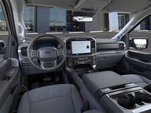 2025 Ford F-150 XLT photo 9
