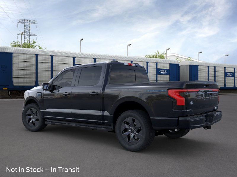 2025 Ford F-150 Lightning Lariat photo 4