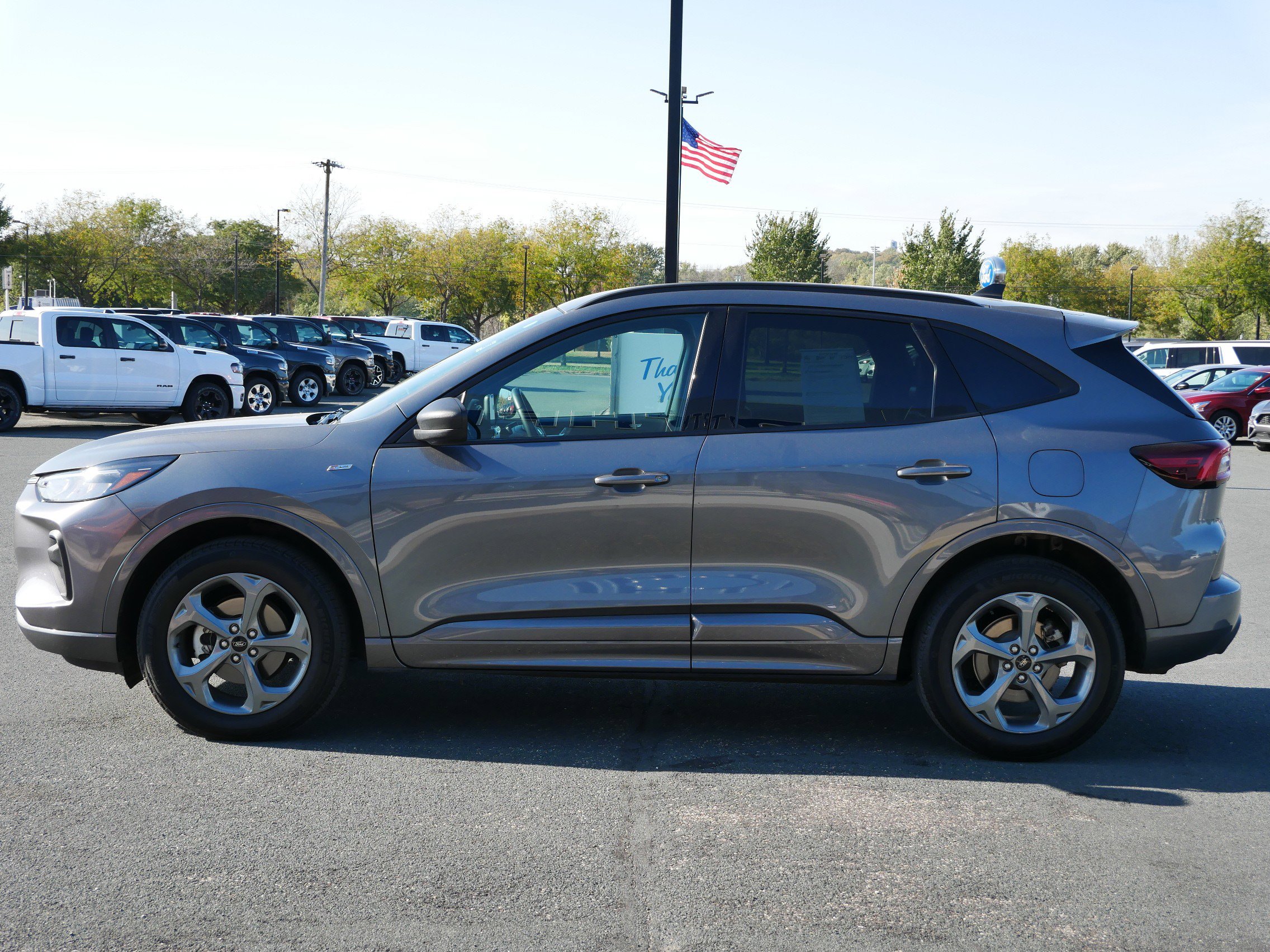 2024 Ford Escape ST-Line photo 3